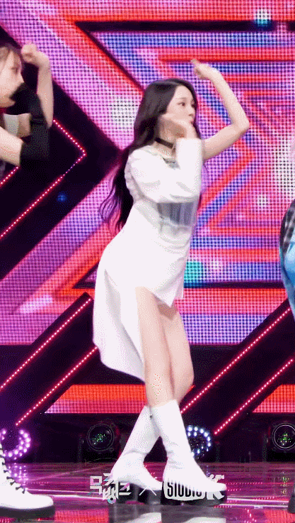 우아 나나 직캠 감상포인트 | 케이팝 토크 | K-POP 자유토론 | AJIKSA 아직사 - 이미지 7