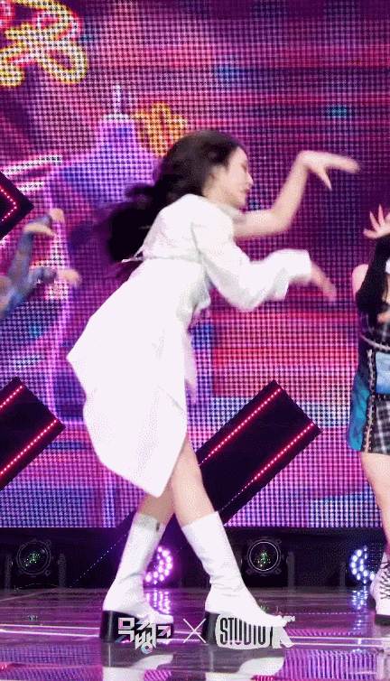 우아 나나 직캠 감상포인트 | 케이팝 토크 | K-POP 자유토론 | AJIKSA 아직사 - 이미지 10