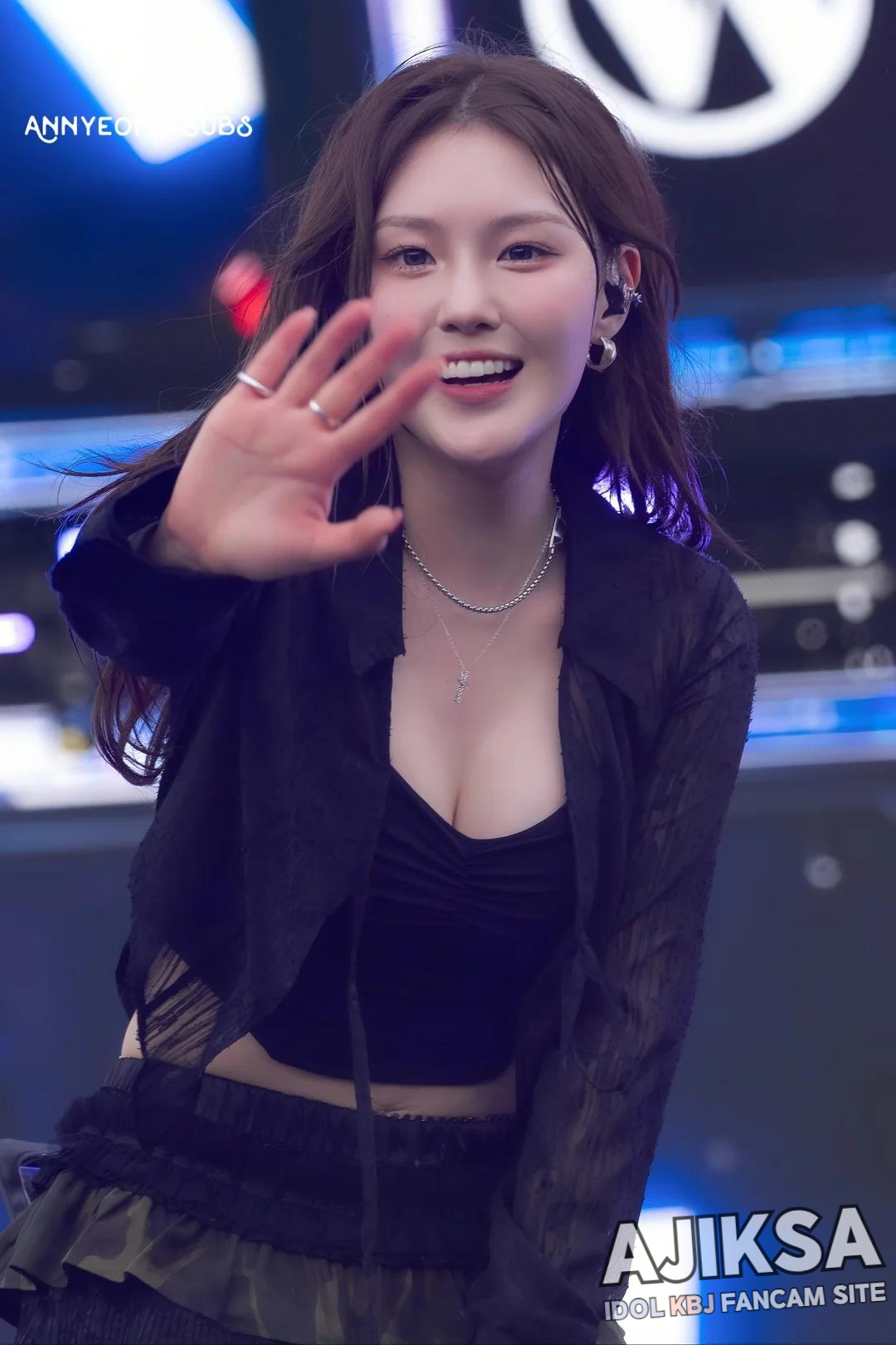 kep1er-chaehyun-v0-zn0m8m5ytobf1.webp.jpg