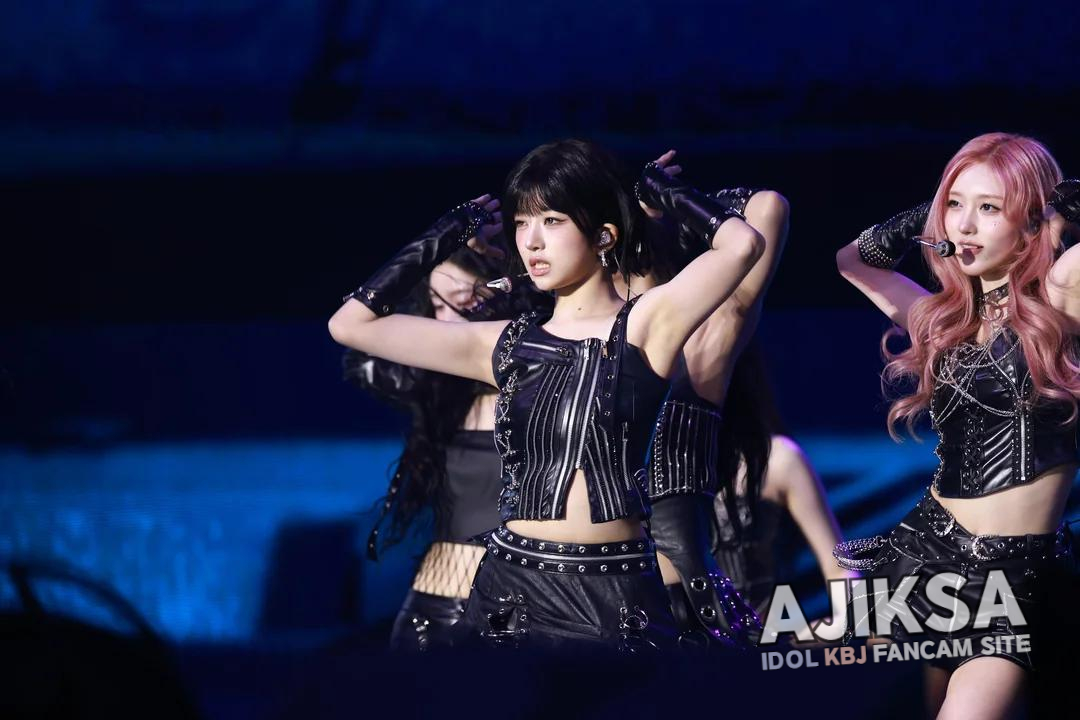 251102-rei-at-show-what-i-am-world-tour-seoul-v0-d06gt7adzpag1.webp.jpg
