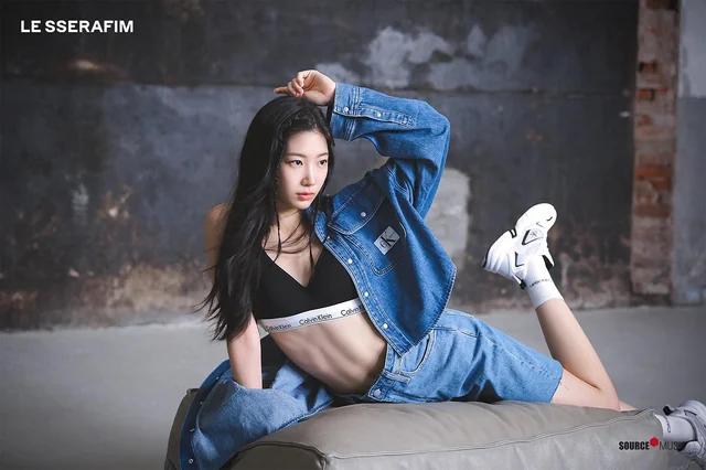 le-sserafim-kazuha-v0-l5nnj0zhkleg1.webp.jpg