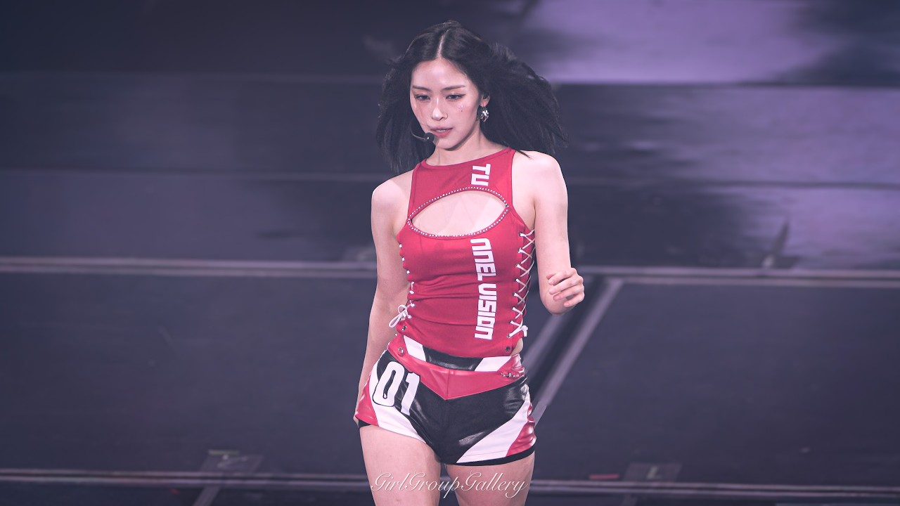 260214 ITZY 류진 Walk 직캠 4K60p