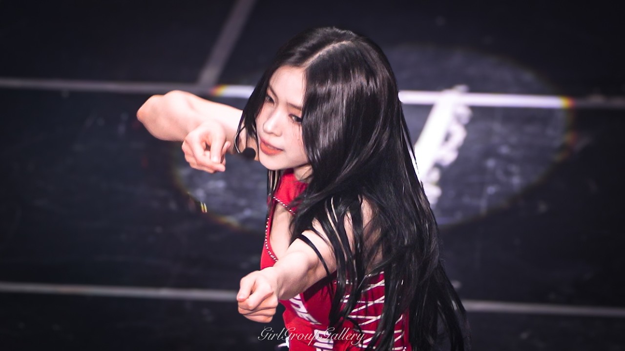 260214 ITZY 류진 Kiss &amp; Tell 직캠 4K60p