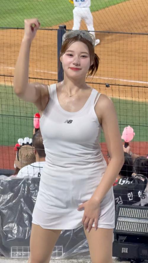 워페 힘차게 이예빈 치어리더 홈런 장성우! #워터페스티벌 #이예빈 #이예빈치어리더 #치어리더 #cheerleader