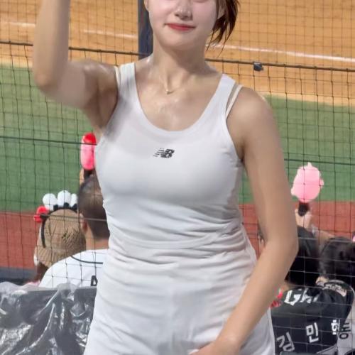 워페 힘차게 이예빈 치어리더 홈런 장성우! #워터페스티벌 #이예빈 #이예빈치어리더 #치어리더 #cheerleader