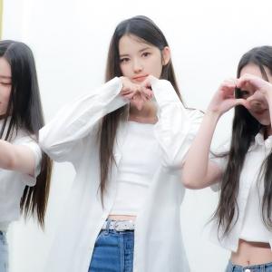 230707 tripleS +(KR)ystal Eyes (트리플에스 크리스탈 아이즈) 이지우 Touch 직캠 JiWoo FANCAM @팬싸인회 오아시스아트홀 [4K]