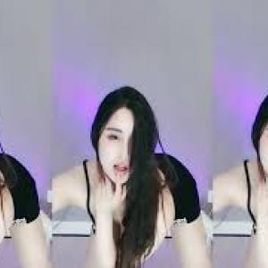 오늘자 후아수잉 고화질 虎牙 苏樱 吊带衣 抖奶 抖臀 抖胸 热舞