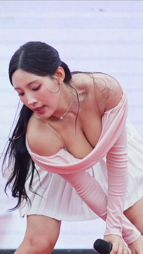 초원이를 보는 것 만으로도 평균 수명이 늘어납니다 #초원 #CHOWON #라잇썸 #LIGHTSUM