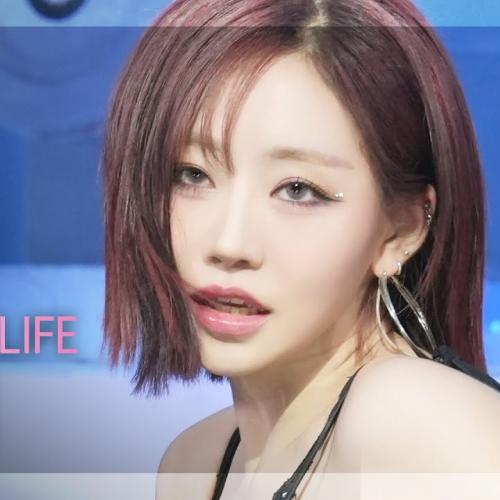 [쇼챔직캠 4K] KISS OF LIFE JULIE(키스오브라이프 쥴리) - Lips Hips Kiss