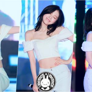 [4K] 220928 오마이걸 아린 직캠 '나의 마음에~~ 물보라를~ 일으켜~(Dolphin)' Oh My Girl(ARIN) Fancam By 벤뎅이