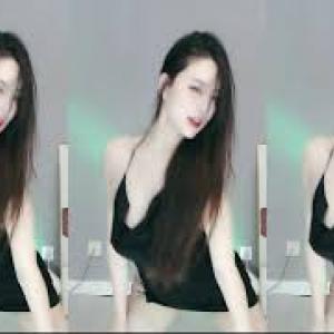 虎牙 苏樱 2021 08 01 性感女神 火辣身材 诱惑舞蹈 女神颜值