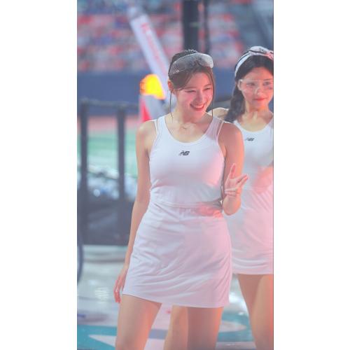 [4K] 2025 kt위즈 이예빈치어리더 피리춤 아웃송 직캠 #shorts #이예빈 #이예빈치어리더 #치어리더 #응원  #직캠 #영상 #kt위즈 #아웃송