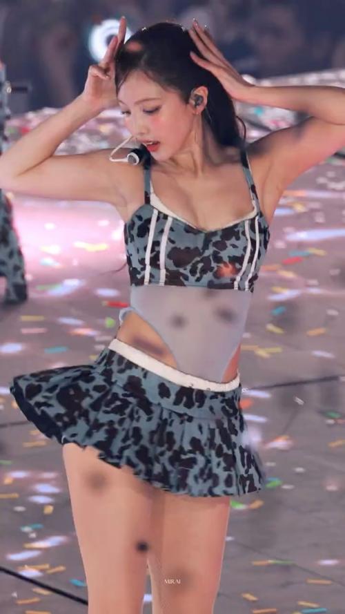 #트와이스 #나연 #ナヨン ONE SPARK 직캠 (#TWICE #NAYEON FanCam) 250719