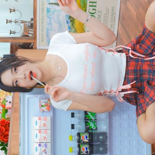 💃오늘도 텐션 UP! 이희원의 발랄 체크룩 | Red Plaid Skirt Look | Lee Hee Won