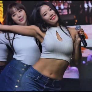 러블리즈 이미주 직캠 4K ‘지금, 우리 (Now, We)’ (Lovelyz LEE MIJOO FanCam) @ 대구 동성로 180915