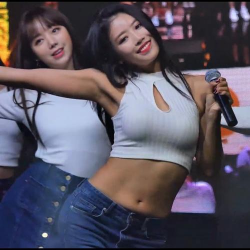 러블리즈 이미주 직캠 4K ‘지금, 우리 (Now, We)’ (Lovelyz LEE MIJOO FanCam) @ 대구 동성로 180915