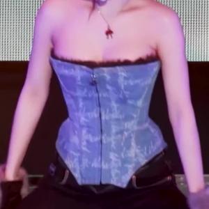 트와이스 나연 코르셋 의상으로 레전드 공연