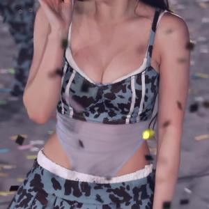 트와이스 나연 팬사랑이 느껴지는 콘서트 엔딩 착장