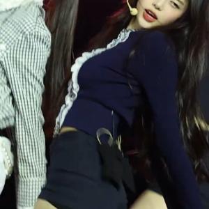 엉덩이 컨트롤의 권위자 이안 IAN 하츠투하츠