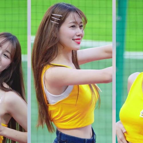 노란색 탑을 입고 섹시댄스를 추는 김도아치어리더는 조아~ (Kim DoA in yellow top at SSG Landersfield)