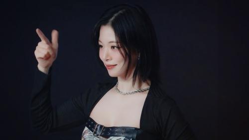 [4K] 231102 프로미스나인 이채영 'LOVE BOMB' 직캠 (fromis_9 CHAEYOUNG FanCam)