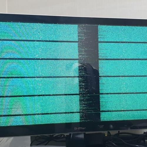 화나서 모니터 뿌셨다