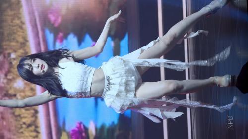 [8K 직캠] 250420 오마이걸(OH MY GIRL) 아린(ARIN) Secret Garden(비밀정원) 직캠(fancam) 2025 OH MY GIRL CONCERT