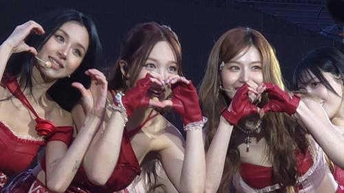 TT - TWICE 250425 콜드플레이 막콘 오프닝 트와이스