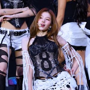 [4K] 250416 콜드플레이 오프닝 Strategy 트와이스 사나 직캠