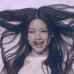 RESCENE 리센느 ZENA 제나  - Glow up | [ RESCENE 'Glow Up' Show Case ] | 250205 | 8K60P