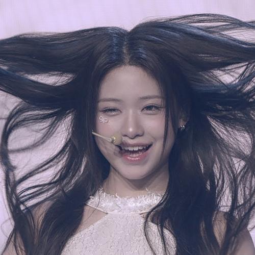 RESCENE 리센느 ZENA 제나  - Glow up | [ RESCENE 'Glow Up' Show Case ] | 250205 | 8K60P