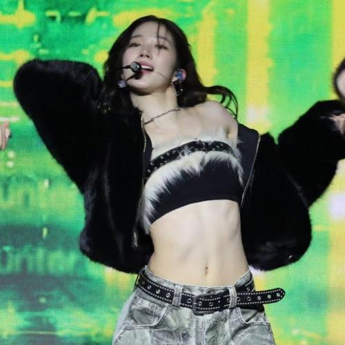 Le Sserafim  Kazuha Antifragile 251030