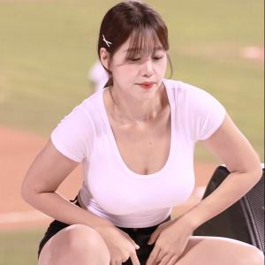 김도아치어리더 카리나 up 5 교차편집 직캠공연 #shorts  #김도아 #치어리더 #에스파 #카리나 #up