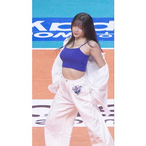 [4k] 24-25 우리카드배구단 안지현치어리더 내가 제일 잘나가 5 공연 직캠 #shorts #우리카드 #배구 #안지현 #치어리더 #공연 #영상 #직캠