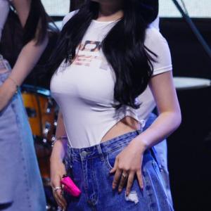 요즘 '깨어'난 것 같은 채연이 #김채연 #KimChaeYeon #트리플에스 #tripleS