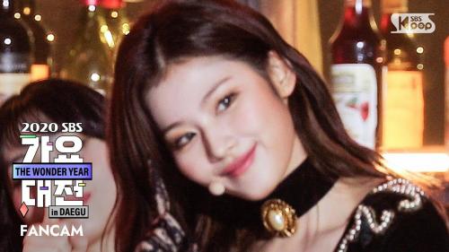 [2020 가요대전] 트와이스 사나 'MORE & MORE' (TWICE SANA FanCam)│@2020 SBS Music Awards