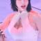 화이트 홀터넥 틈 묵직한 트와이스 모모