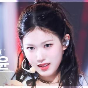 여자아이돌 얼굴 1티어급 윤지윤