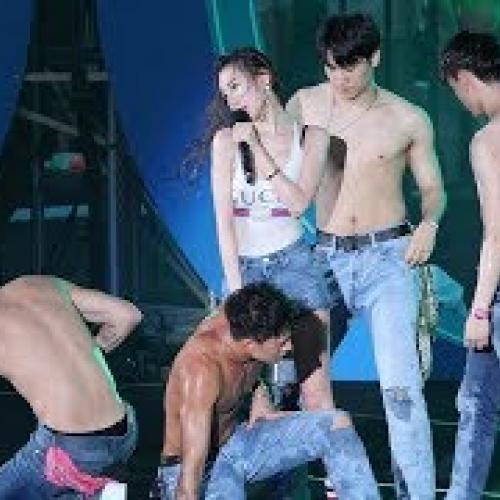 180721 선미(Sunmi) - 가시나 (Gashina) 4K 직캠 by 비몽