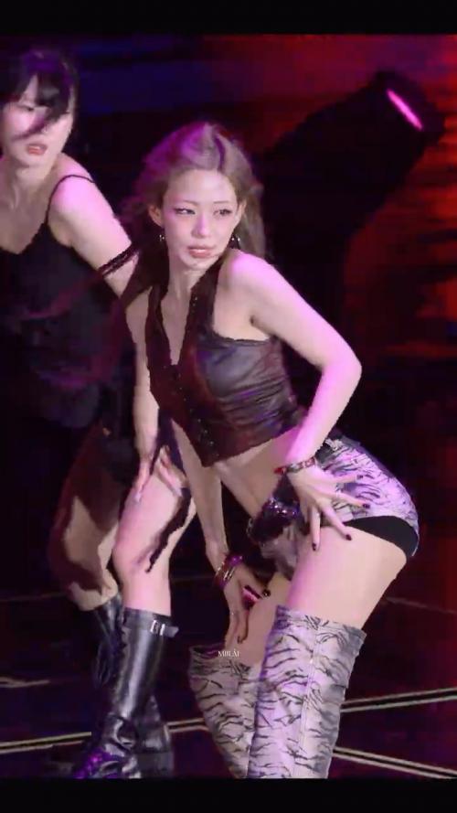 #프로미스나인 #이채영 Toxic (Britney Spears) 솔로 무대 직캠 (fromis_9 CHAEYOUNG FanCam) 250810