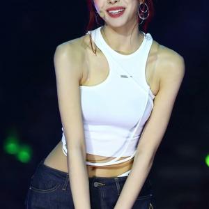 너무 말라서 걱정되는 있지 유나 ITZY YUNAㅣ250726 SBS GAYO DAEJON SUMMER #YUNA #ITZY #가요대전 #직캠 #FANCAM