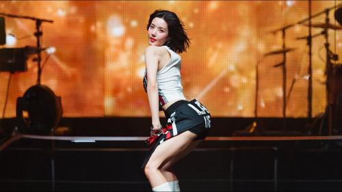 250824 권은비 KWONEUNBI 'Crazy in Love' 4K 60P 직캠 @2025 콘서트 ‘THE RED' by DaftTaengk