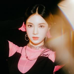 스테이씨(STAYC) 1번째 싱글앨범 'Star To A Young Culture' 티저 이미지 고화질 7장