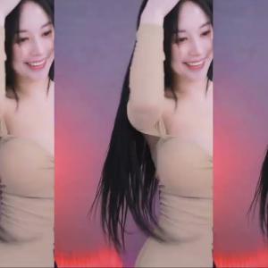 Babyrimi-Korean Girl Dance-23082025