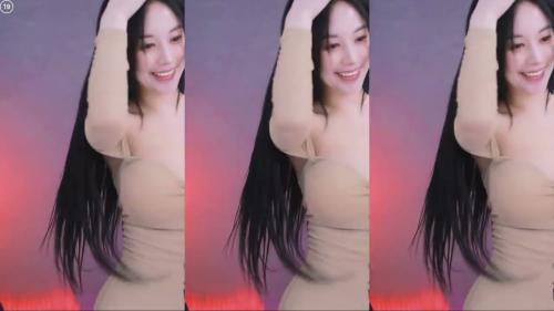 Babyrimi-Korean Girl Dance-23082025