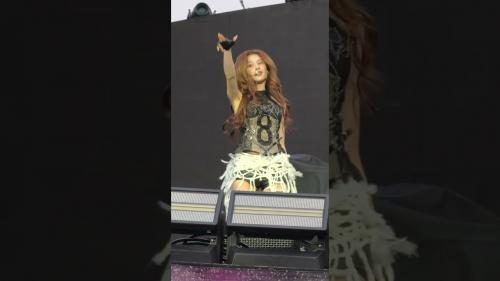 250425 트와이스 사나 직캠" STRATEGY"( TWICE SANA FANCAM)