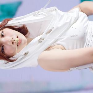 250716 ifeye (이프아이) 사샤 SASHA :  ‘friend like me’ 무대 @ 2nd EP 물결 낭 : [sweet tang] 컴백 쇼케이스 | Plumia2