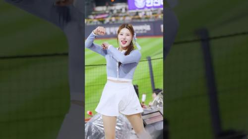 이예빈 KT 위즈 치어리더 직캠 20250812 Cheerleader Yebin Lee fancam