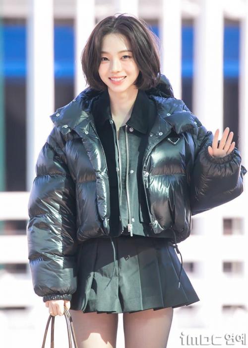 카리나는 먹는게 아니에요