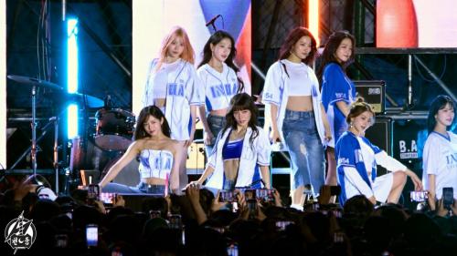 프로미스나인 백지헌,이채영 '공연 No Cut Full Ver.' fromis_9 BAEKJIHEON, LeeChaeyoung (241002) @인하대축제 Fancam By 천둥